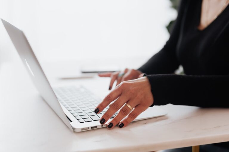 Local SEO: Πώς να προσελκύσετε πελάτες στην τοπική σας επιχείρηση μέσω της αναζήτησης.